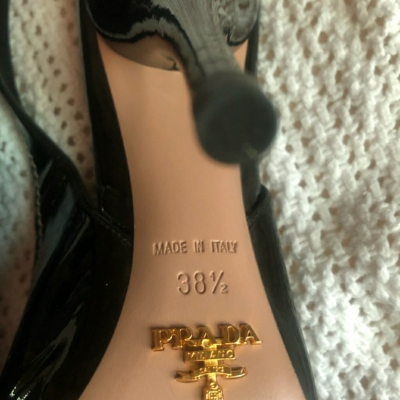 Prada heels - Picture 2 of 5